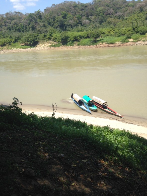 Photo © 2004 Jacob Russ from Wiki commons